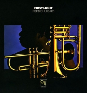 Freddie Hubbard - First Light in der Gruppe UNSERE TIPPS / Weihnachtsgeschenktipp Vinyl bei Bengans Skivbutik AB (1131291)