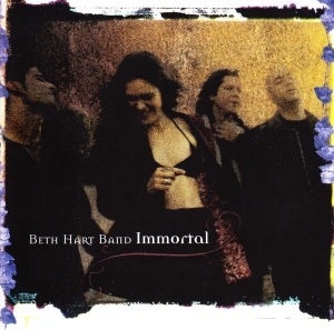 Beth -Band- Hart - Immortal in der Gruppe UNSERE TIPPS / Weihnachtsgeschenktipp CD bei Bengans Skivbutik AB (3624694)