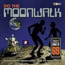 Various Artists - Do The Moonwalk in der Gruppe CD bei Bengans Skivbutik AB (3632131)