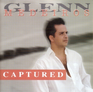 Glenn Medeiros - Captured in der Gruppe CD / Pop-Rock bei Bengans Skivbutik AB (3783066)