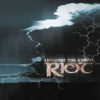 RIOT - THROUGH THE STORM (REISSUE) in der Gruppe CD / Hårdrock bei Bengans Skivbutik AB (3928876)