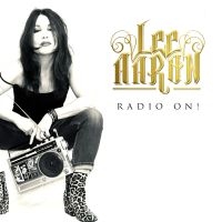 Aaron Lee - Radio On! (Digipack) in der Gruppe CD / Hårdrock bei Bengans Skivbutik AB (4011053)