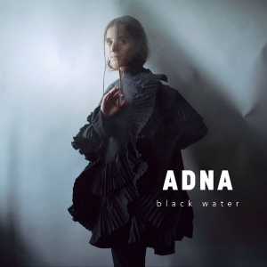 Adna - Black Water (Black Vinyl) in der Gruppe MK Test 4 bei Bengans Skivbutik AB (4017359)