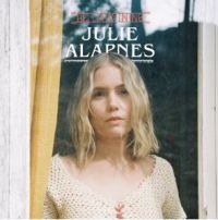 Alapnes Julie - Helleristning in der Gruppe VINYL / Pop-Rock bei Bengans Skivbutik AB (4204835)