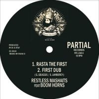 RESTLESS MASHAITS FEAT. BOOM HORNS - RASTA THE FIRST in der Gruppe VINYL / Reggae bei Bengans Skivbutik AB (4305533)