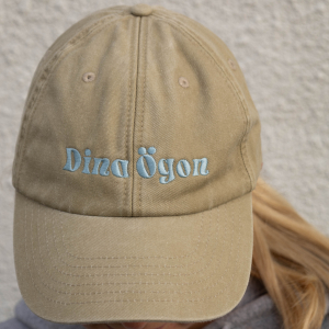 Dina Ögon - Cap - Vintage Style Stone with Light Blue Logo in der Gruppe MERCHANDISE / Merch / RnB-Soul bei Bengans Skivbutik AB (4410134)