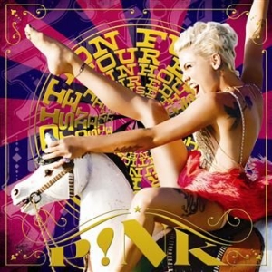 P!Nk - Funhouse: The Tour Edition in der Gruppe UNSERE TIPPS / Weihnachtsgeschenktipp CD bei Bengans Skivbutik AB (536191)