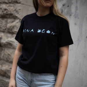 Dina Ögon - T-Shirt Black - Blue Logo M in der Gruppe MERCHANDISE / T-shirt / RnB-Soul bei Bengans Skivbutik AB (5522358r)