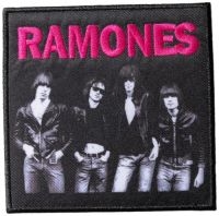 Ramones - Patch Band Photo (10 X 10 Cm) in der Gruppe MERCHANDISE / Accessoarer / Hårdrock bei Bengans Skivbutik AB (5523489)