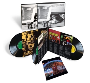 Beastie Boys - Ill Communication (3Lp Deluxe) in der Gruppe UNSERE TIPPS / Tipps von Bengans Mitarbeitern / Handverlesener Hip-Hop durch die Jahre bei Bengans Skivbutik AB (5551174)