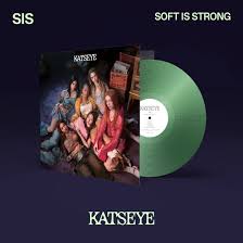 Katseye - Sis (Soft Is Strong) (Vinyl) in der Gruppe Minishops / K-Pop Minishops / Katseye bei Bengans Skivbutik AB (5562320)