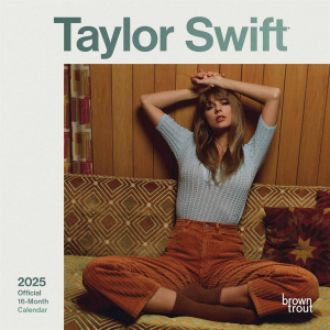 Taylor Swift - 2025 Mini Calendar in der Gruppe MERCHANDISE / Merch / Pop-Rock bei Bengans Skivbutik AB (5563831)