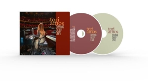 Tori Amos - Diving Deep Live in der Gruppe UNSERE TIPPS / Freitagsveröffentlichungen / Freitag, den 6 december 2024 bei Bengans Skivbutik AB (5571587)