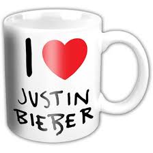 Justin Bieber - I Love Jb - Boxed Mug in der Gruppe MERCHANDISE / Merch / Pop-Rock bei Bengans Skivbutik AB (5572260)