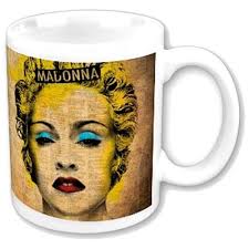 Madonna - Celebration - Boxed Mug in der Gruppe MERCHANDISE / Merch / Pop-Rock bei Bengans Skivbutik AB (5572266)