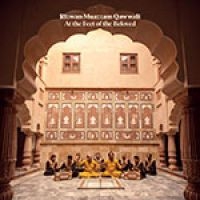 Rizwan-Muazzam Qawwali - At The Feet Of The Beloved in der Gruppe UNSERE TIPPS / Freitagsveröffentlichungen / 2025-03-14 bei Bengans Skivbutik AB (5580279)