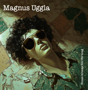 Magnus Uggla - Innan Kronan Blir För Tung (CD inkl. signiertes Bild) in der Gruppe CD / Kommande / Pop-Rock,Svensk Musik bei Bengans Skivbutik AB (5587659)