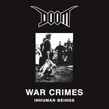 Doom - Split Seams/Vikt Hörn War Crimes - Inhuman Beings (Vinyl) in der Gruppe -Start Split bei Bengans Skivbutik AB (5588360)