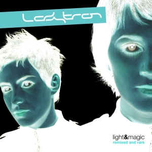 Ladytron - Light & Magic in der Gruppe CD / Dance-Techno,Elektroniskt,Pop-Rock bei Bengans Skivbutik AB (633874)