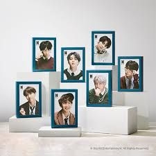 BTS - V - JIGSAW PUZZLE (108 piece + Frame + Photo Card)